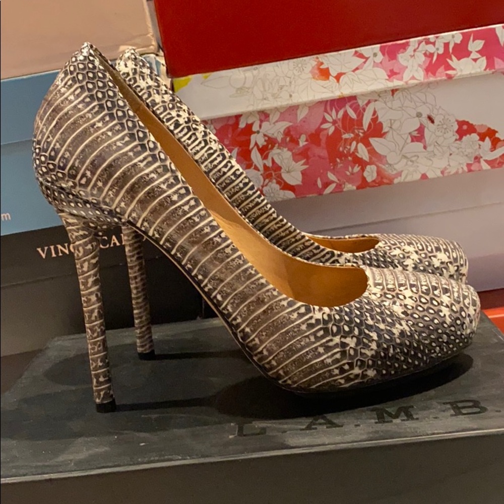 L.A.M.B. Black and White Platform Pumps Size 8.5